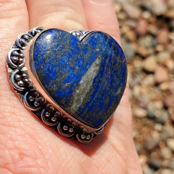 New Heart Shaped Lapis Lazuli 925 Silver Statement Ring. - Picture 9 of 16